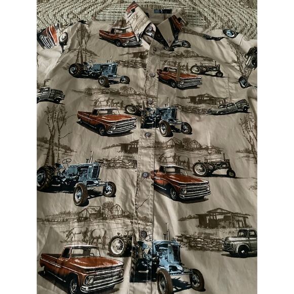 Clear Water Outfitters trucks and tractors print 100% Cotton button up SZ L - Picture 3 of 9